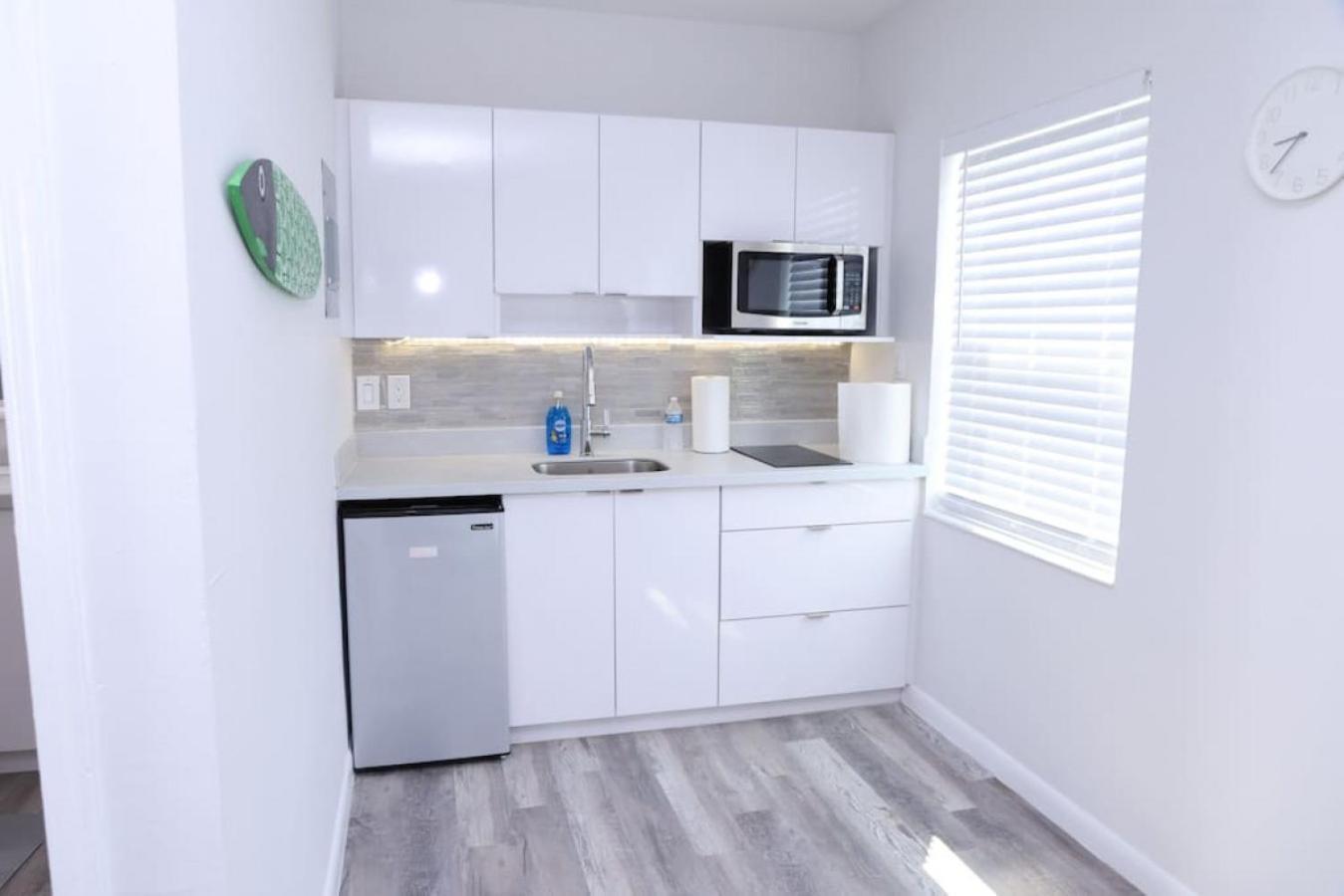 Douglas Rd Apartments Miami Zewnętrze zdjęcie
