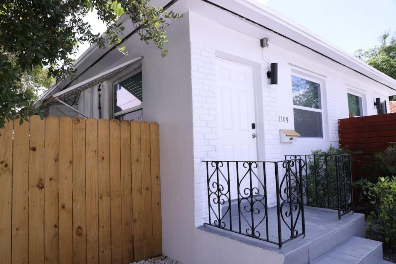 Douglas Rd Apartments Miami Zewnętrze zdjęcie